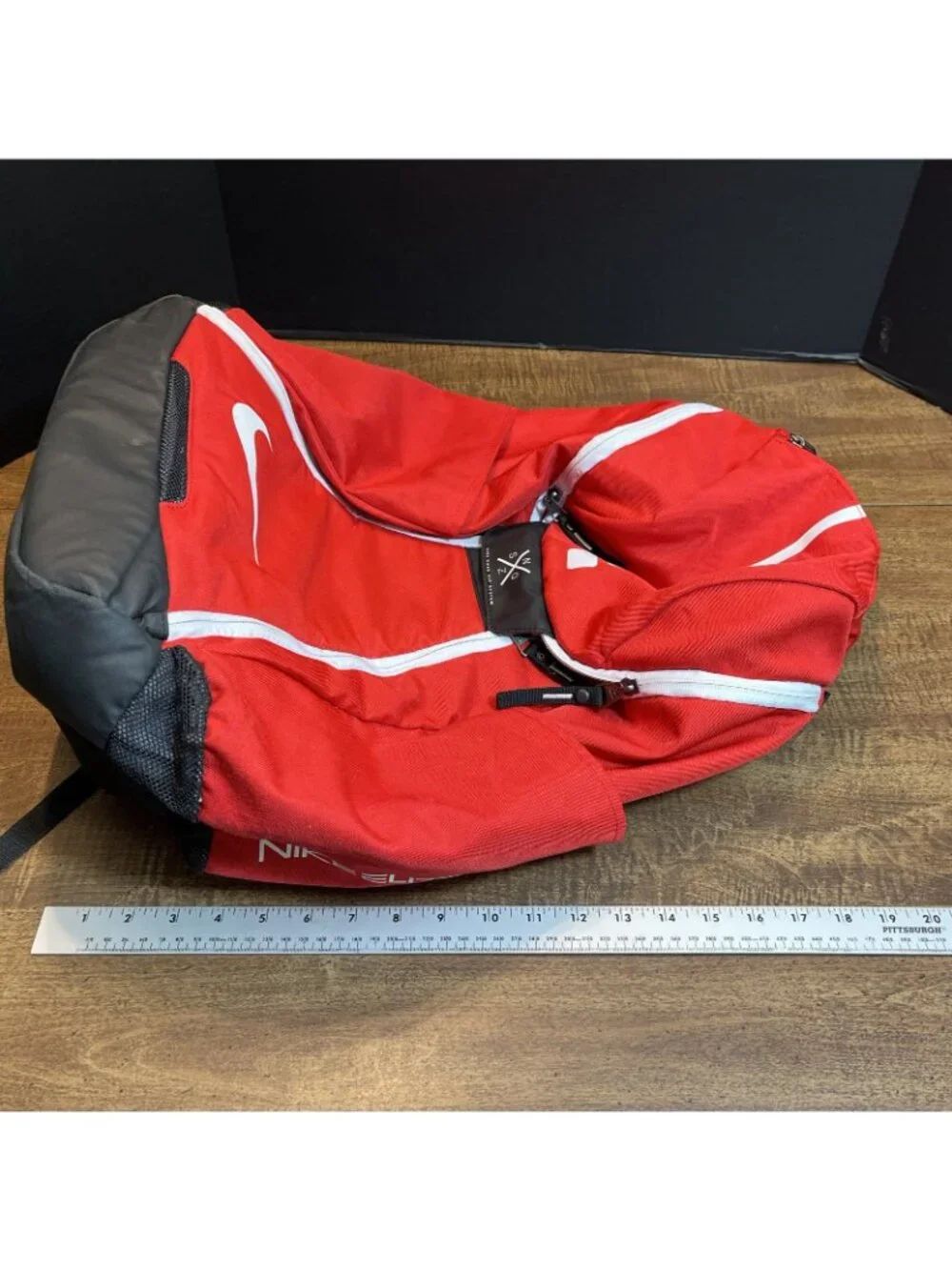 Nike brand color